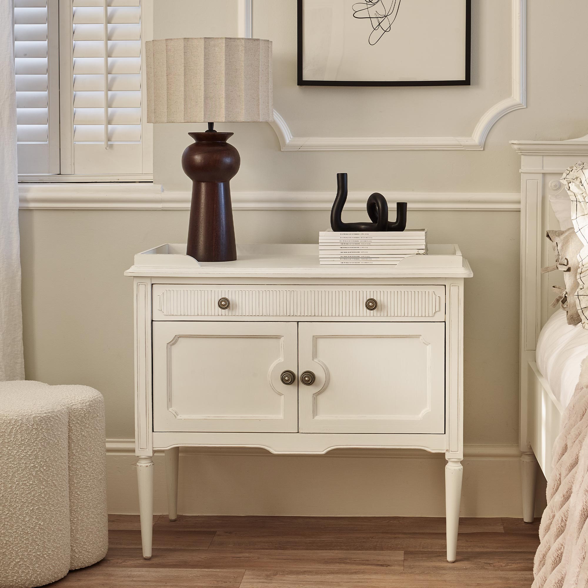white cabinet 