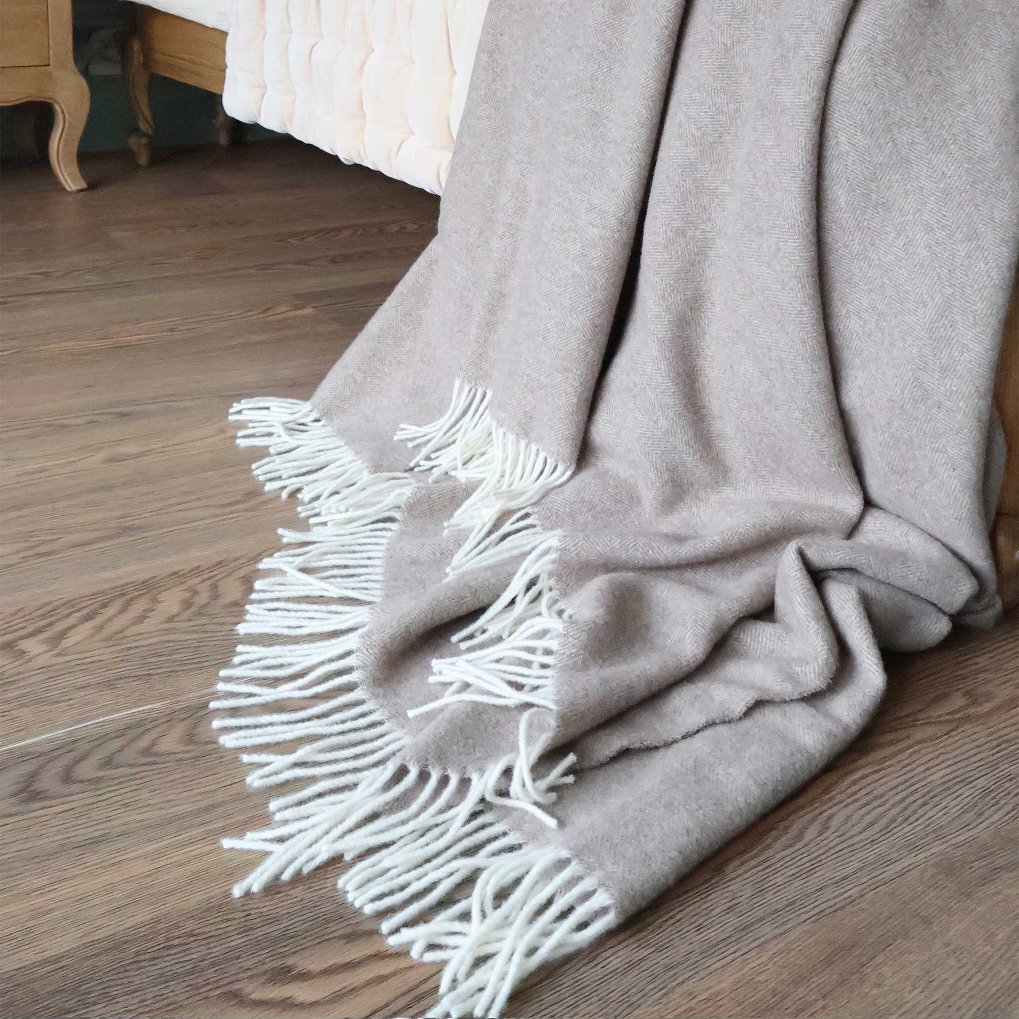 Natural Throw with Tassle Detail