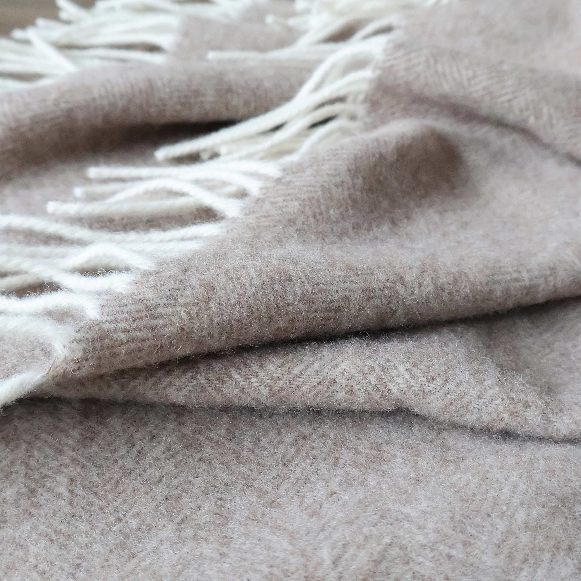 Cashmere Throw in Natural