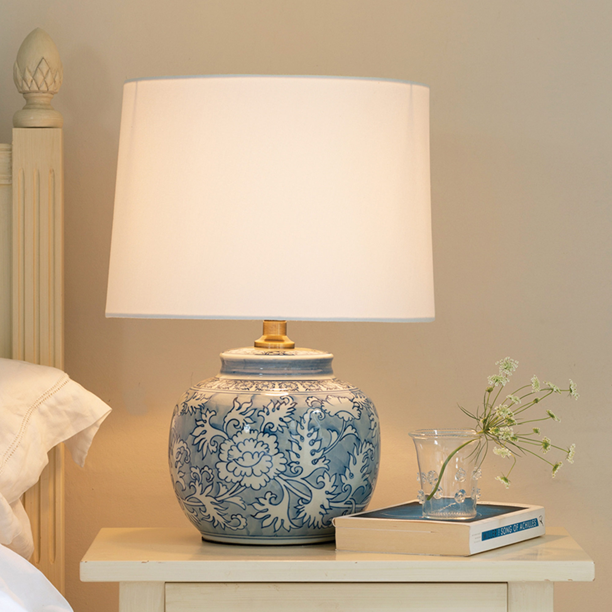 Chinoiserie Blue Ceramic Lamp