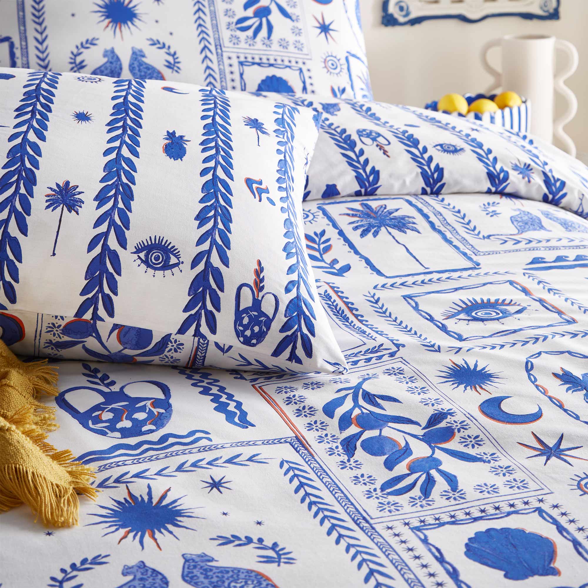 Frieze Blue and White Abstract Duvet Set