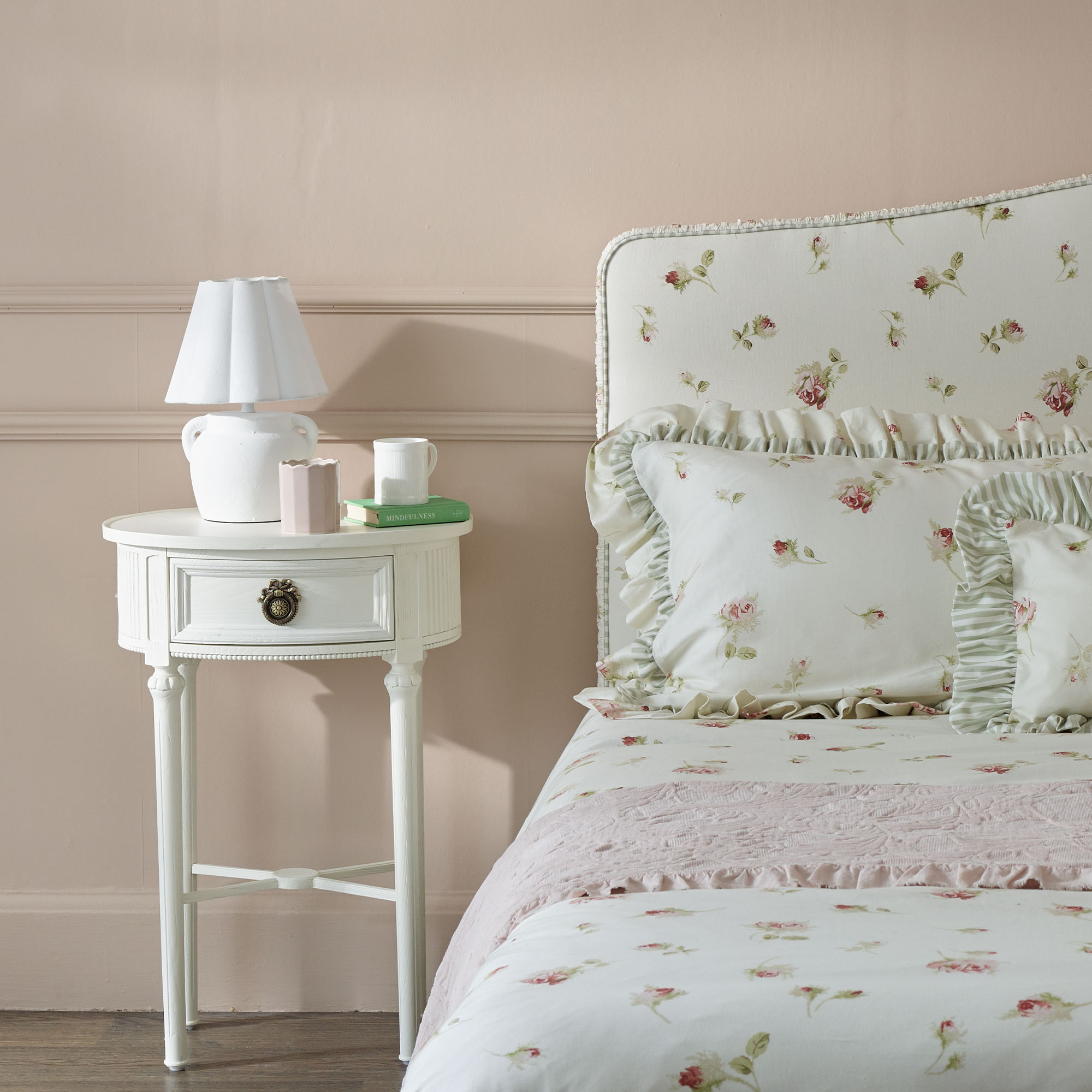 Gustavian White Oval Nightstand