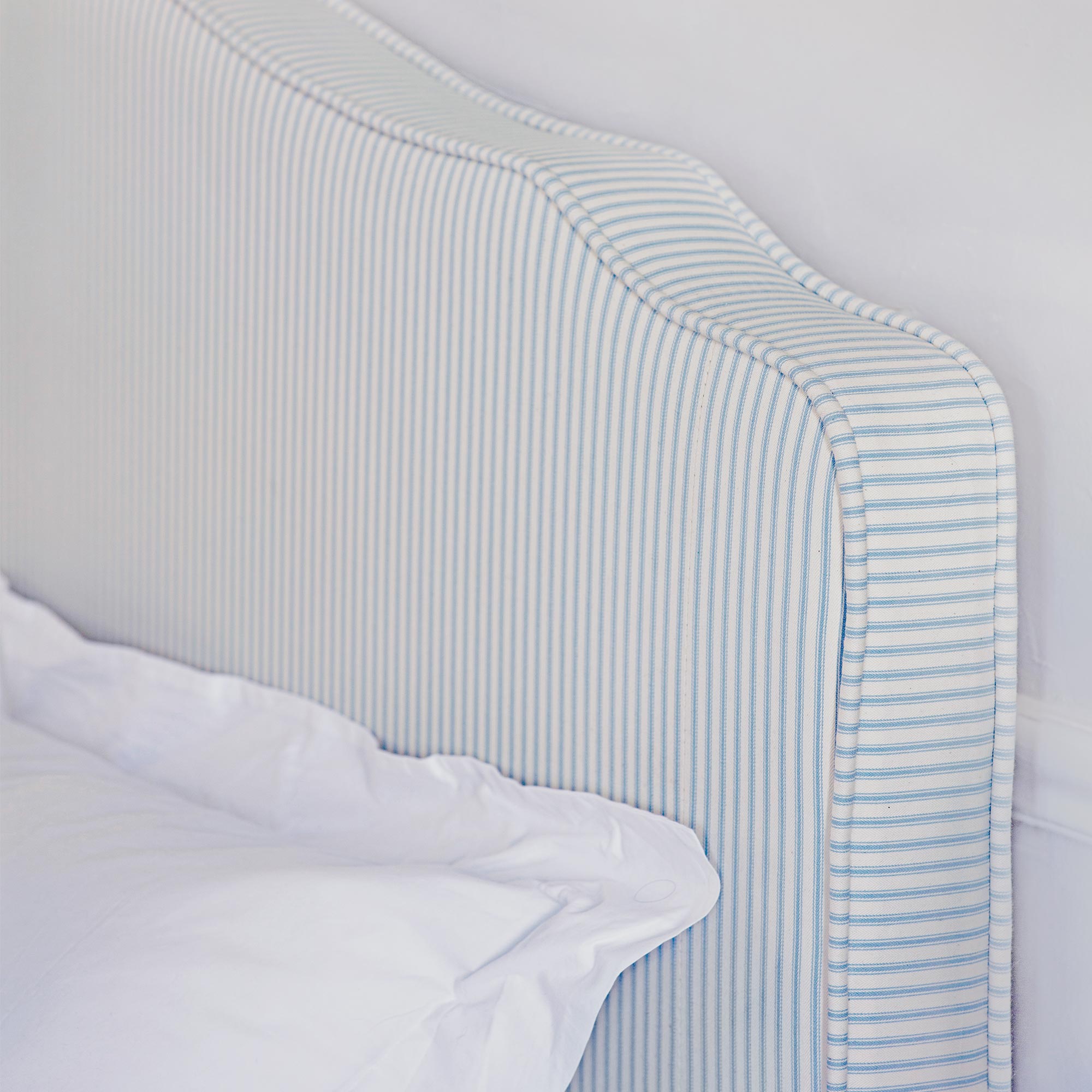 Love In Idleness Reversible Upholstered Bed