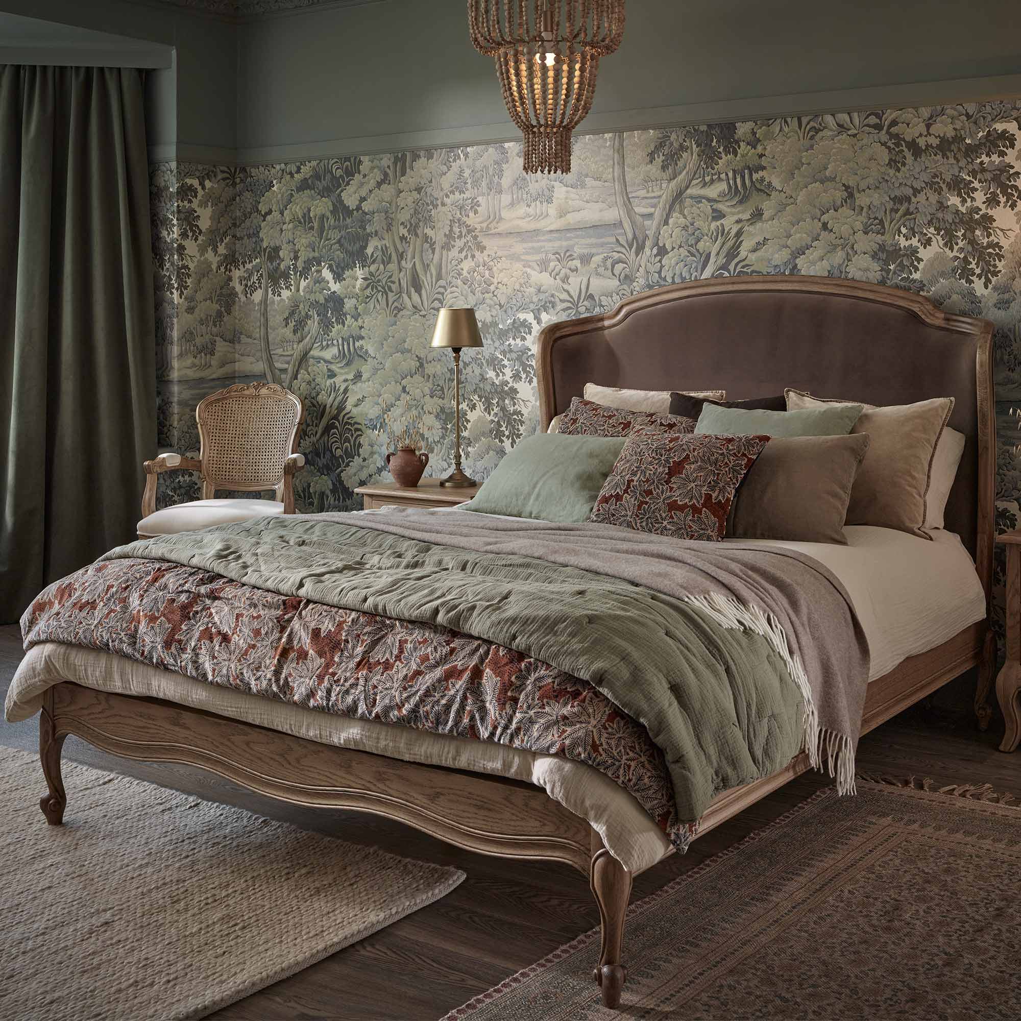 Love Story Cocoon Bed in Mole Velvet