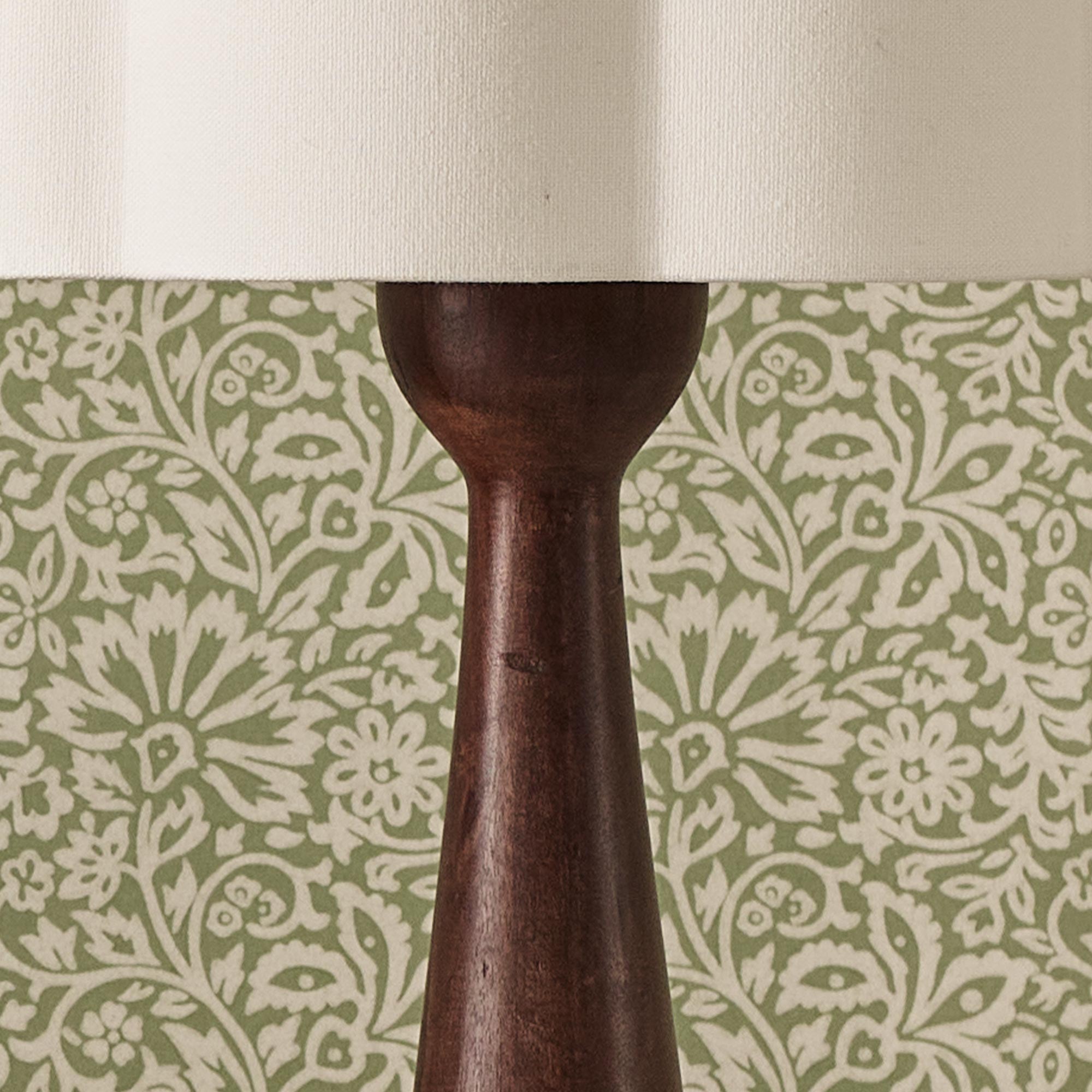 Lumière Trois Table Lamp
