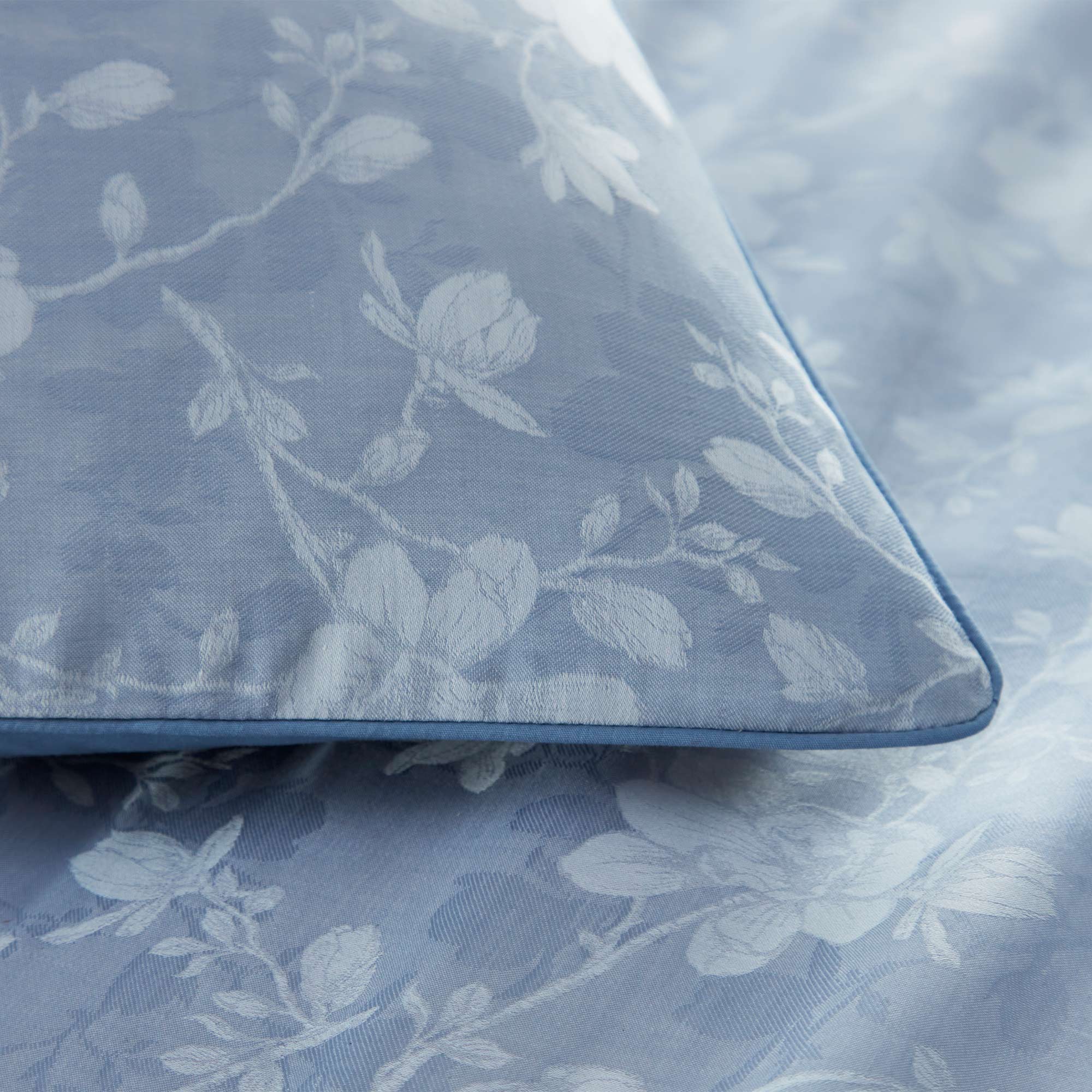 Magnolia Bed Linen Set by Wedgwood