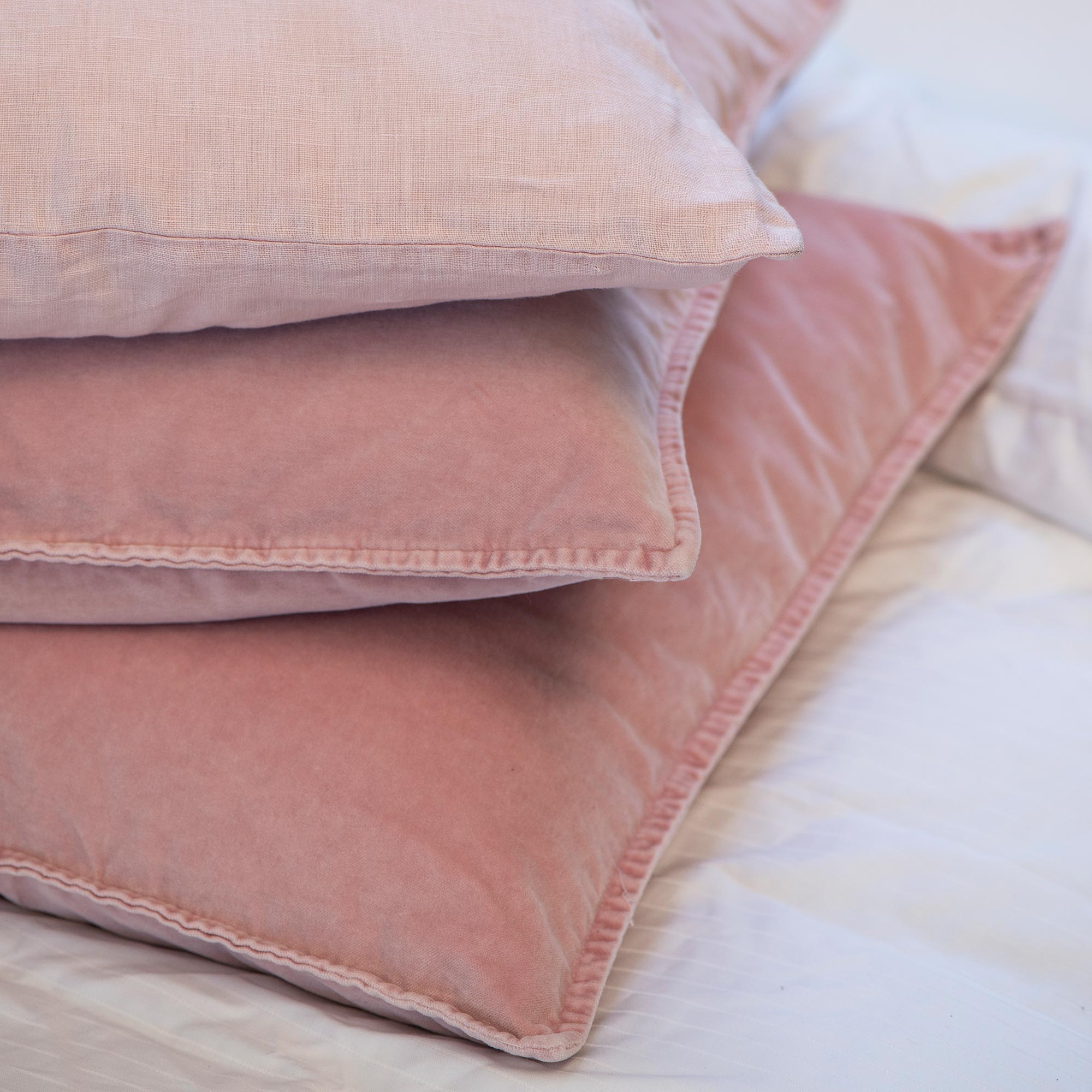Mélange Linen Cushion in Pale Rose