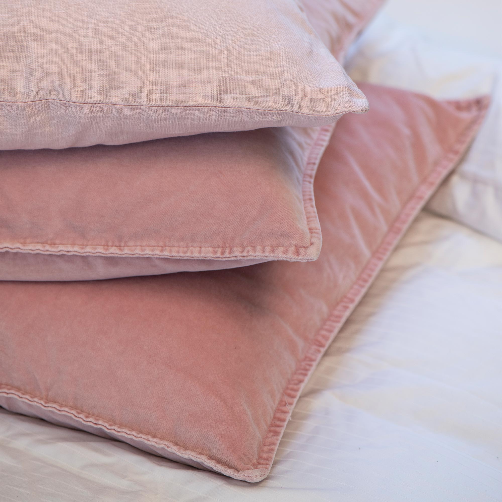 Mélange Velvet Cushion in Pale Rose