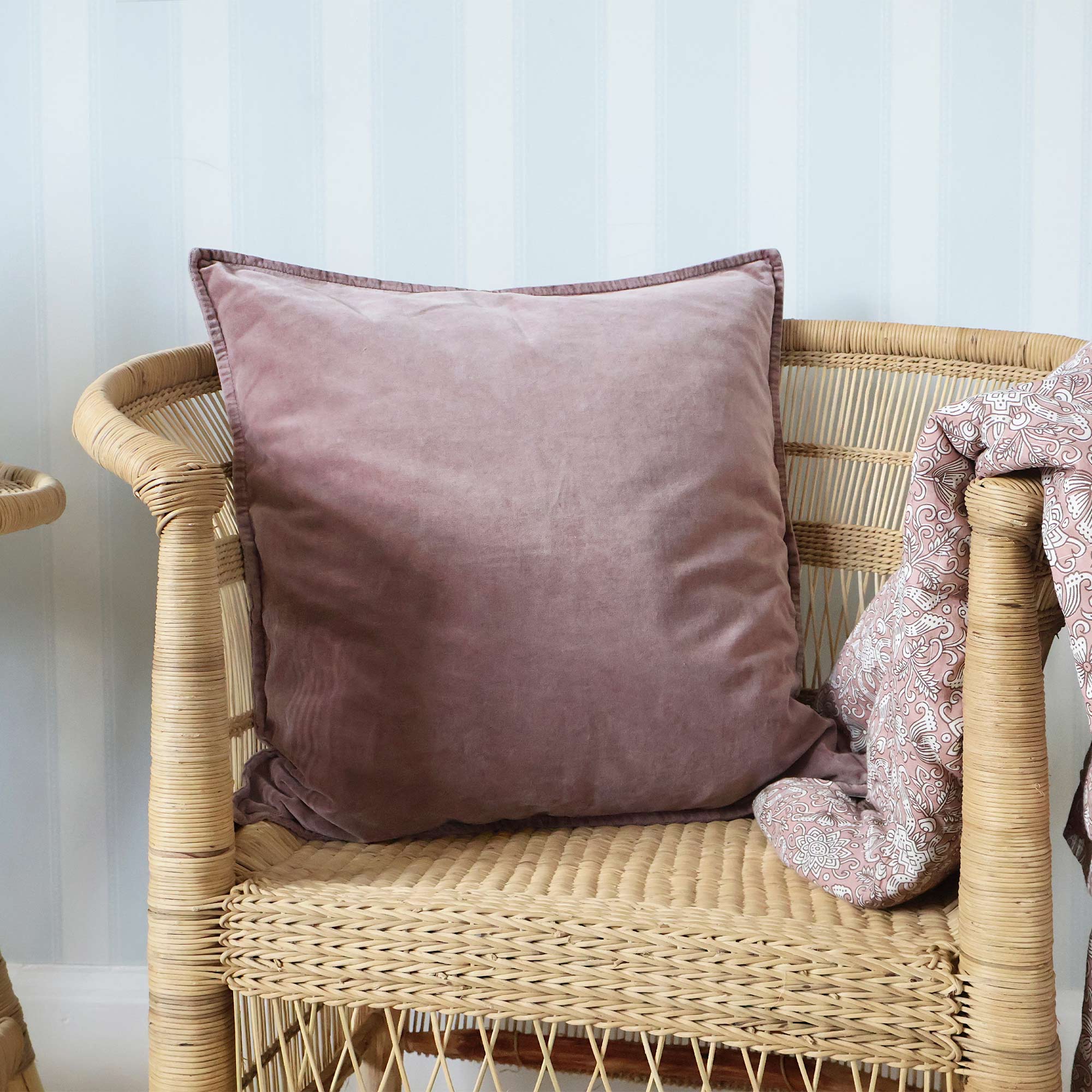 Mélange Velvet Cushion in Morning Mauve