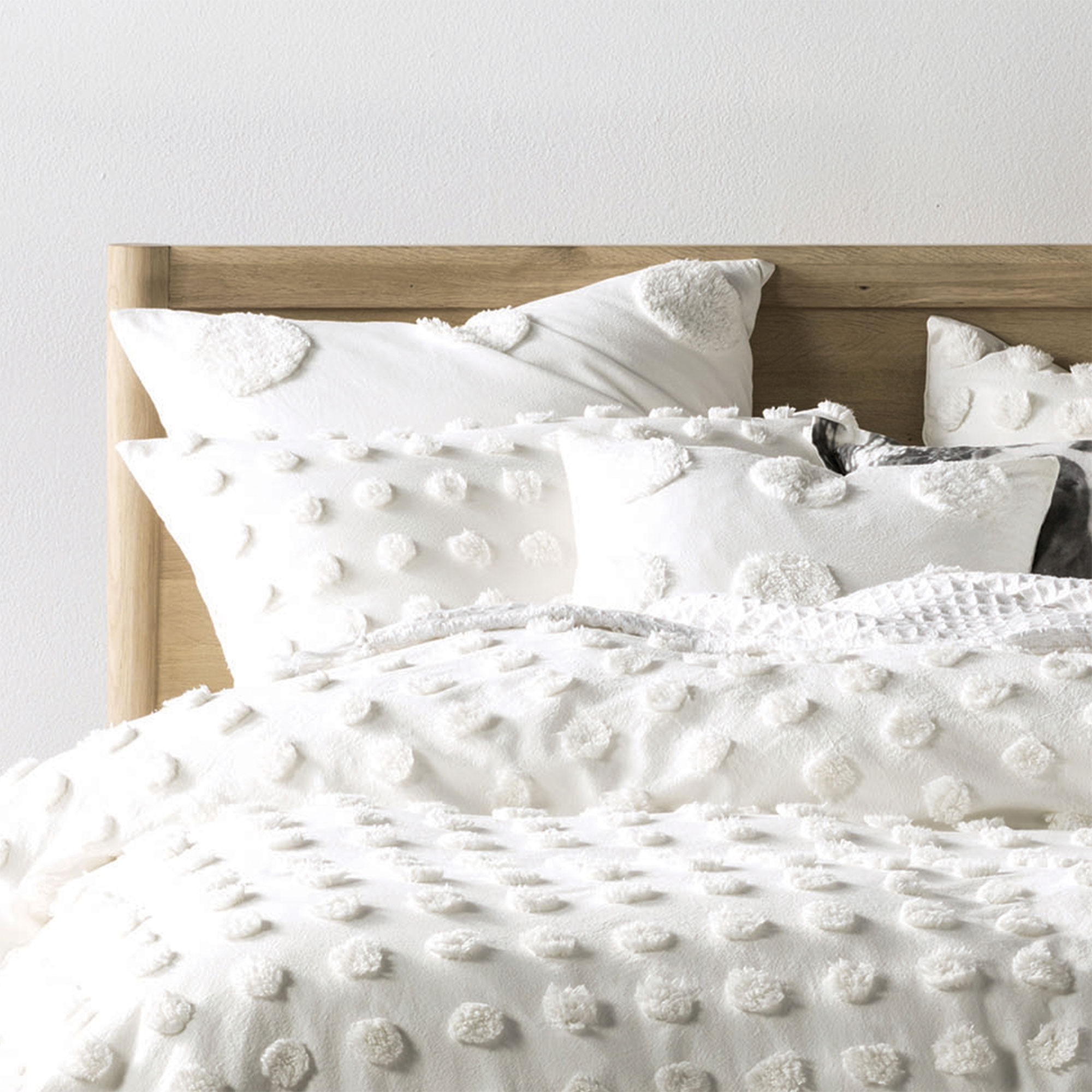 Haze Tufted 100% Cotton Duvet Cover Set in White