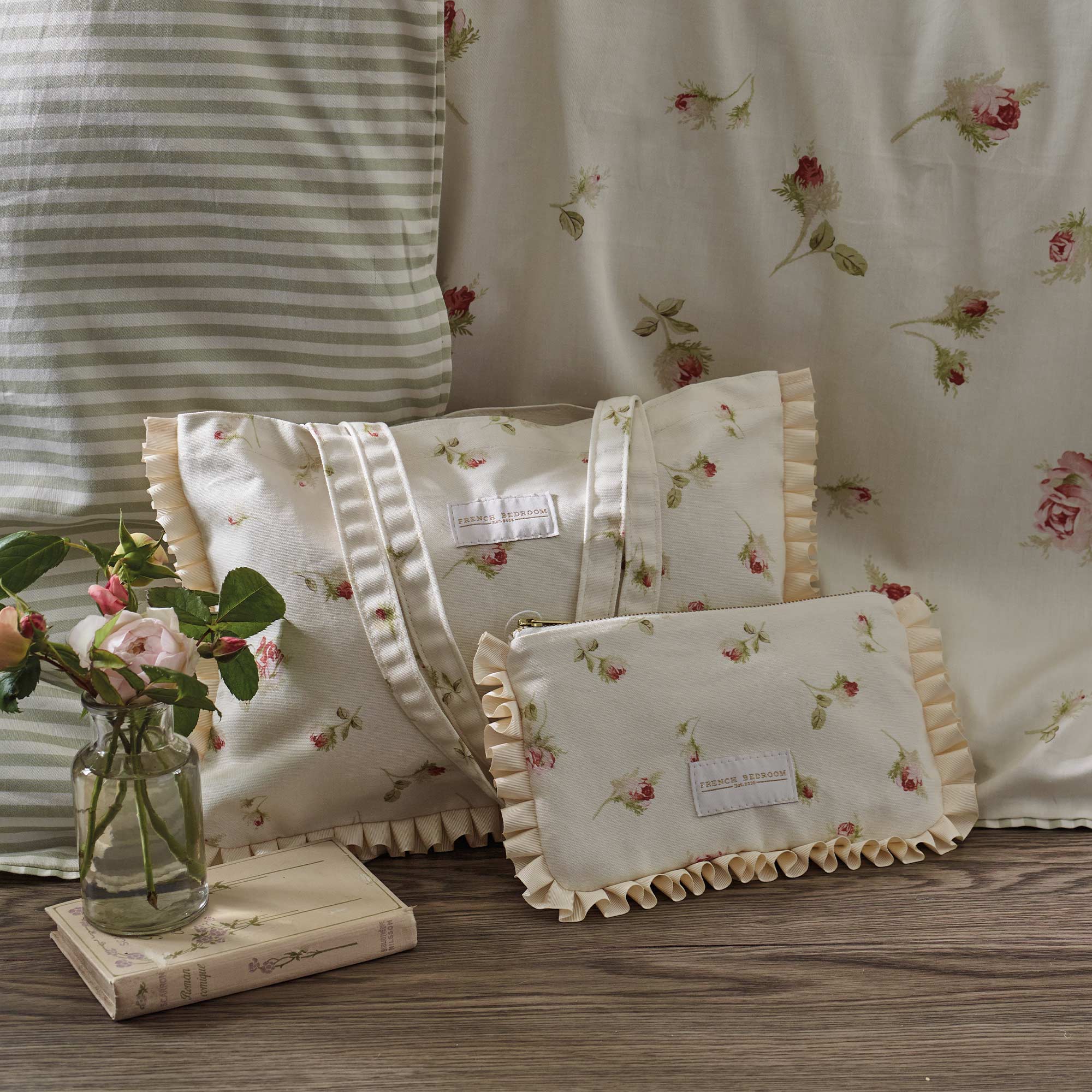Nostalgic Rose Ruffled Mini Tote