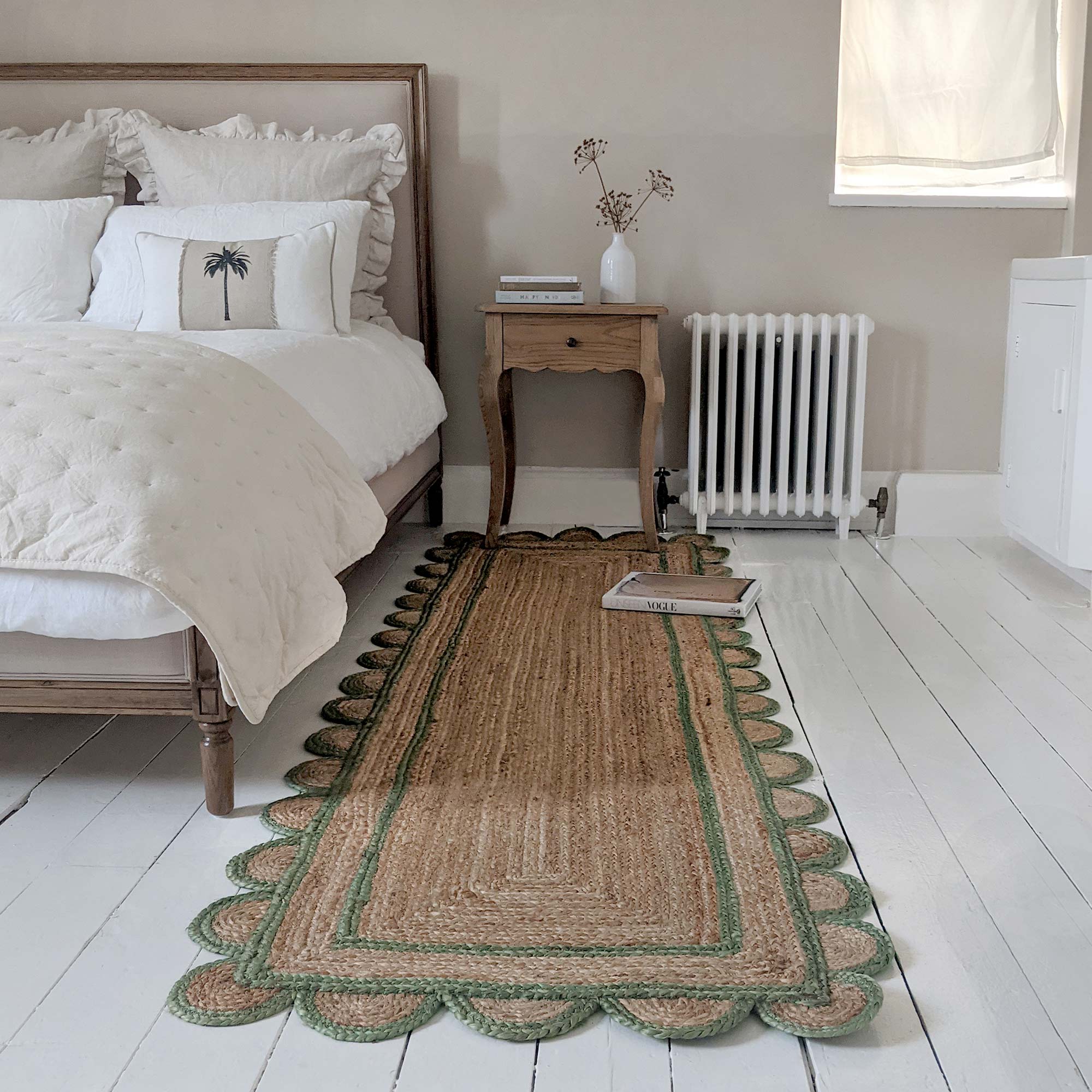 Scalloped Trim Beige Floor Runner with a Green Border