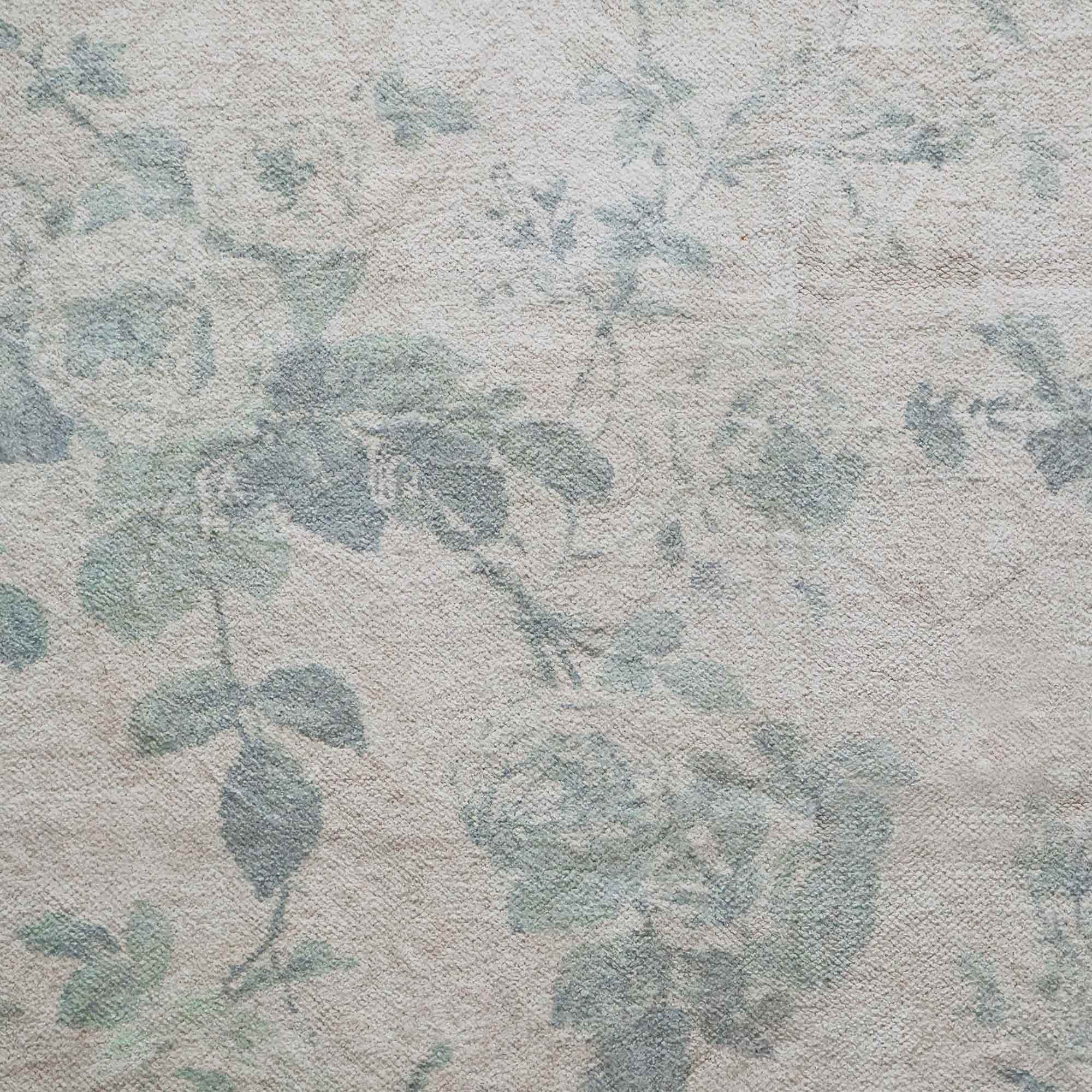 Tumbling Roses Rug