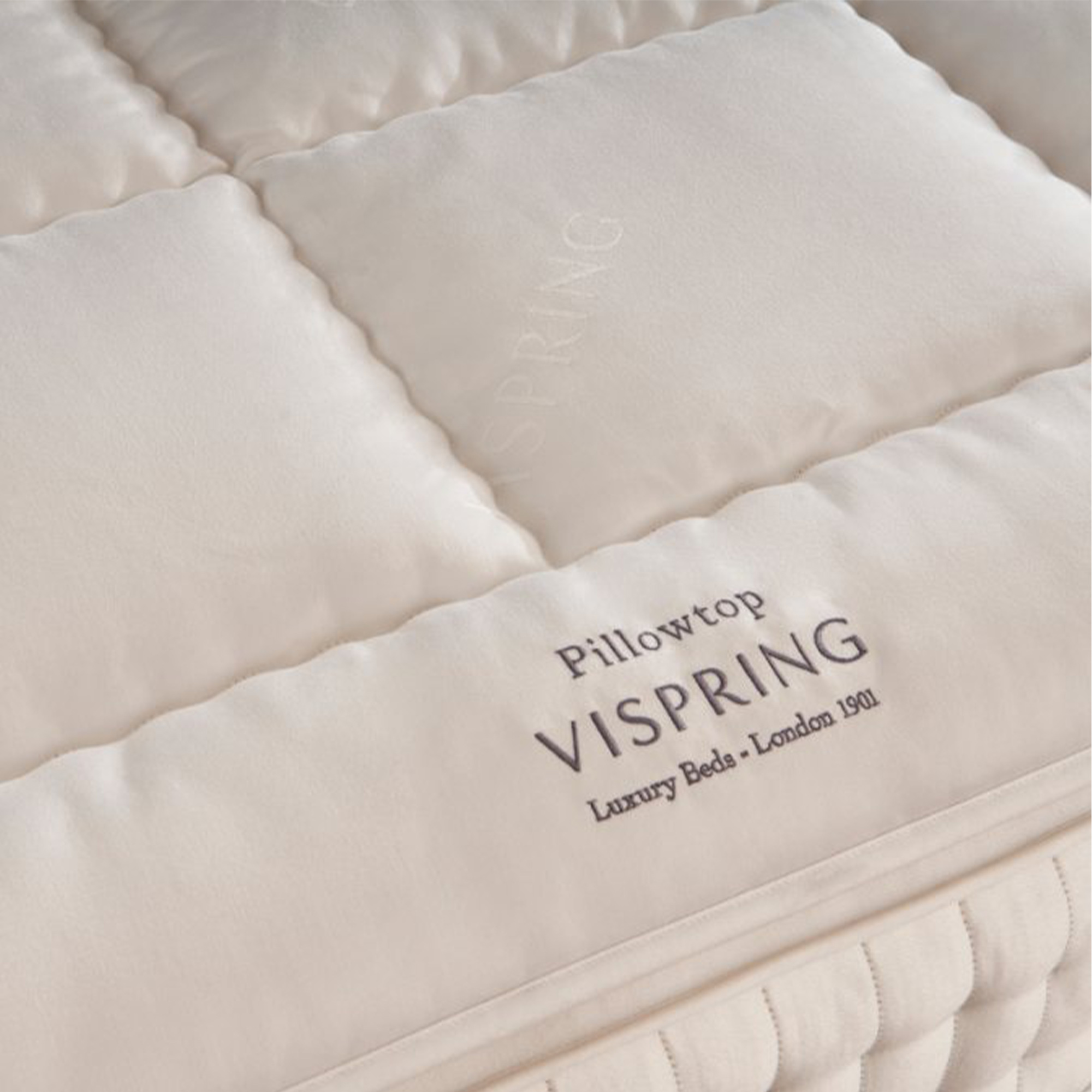 white mattress protector 