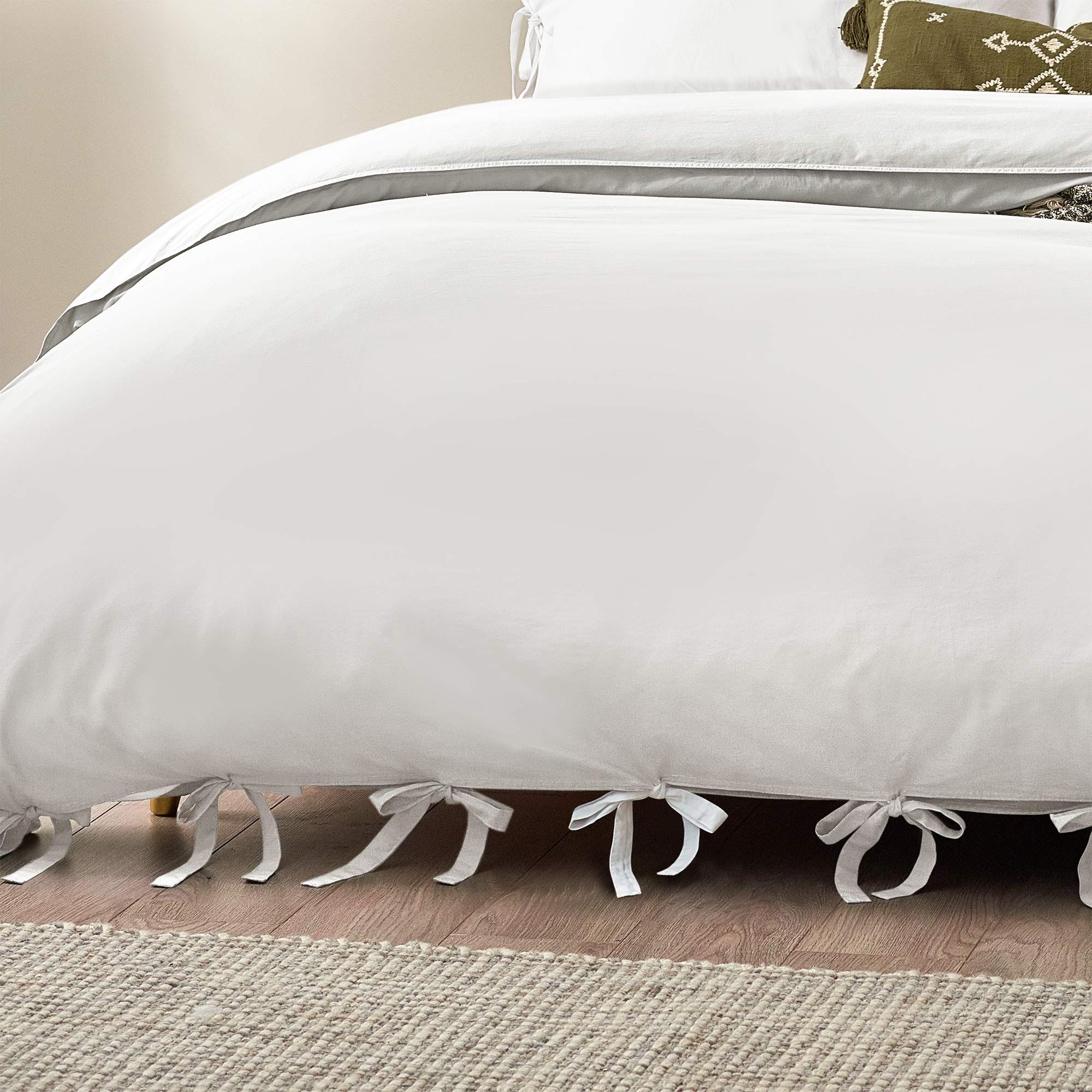 White Ties Cotton Bed Linen Set