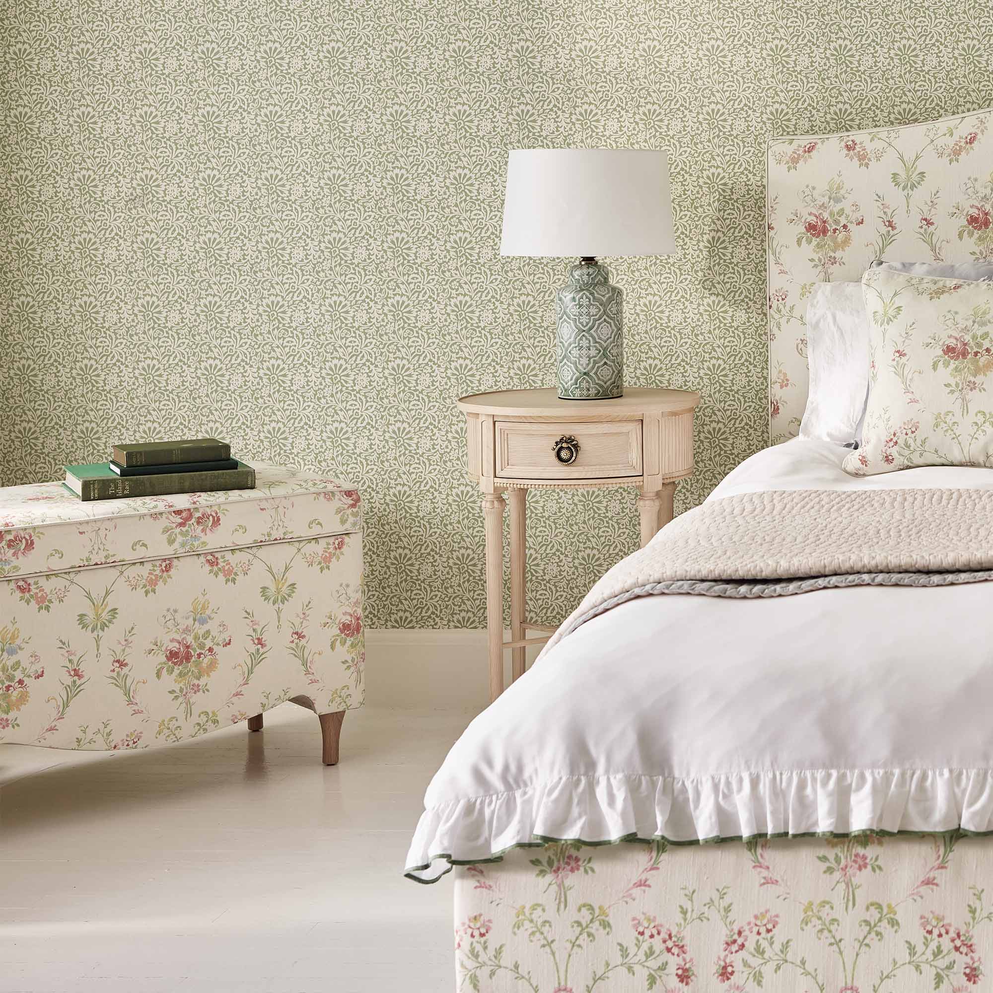 Windsor Garden Floral Blanket Box